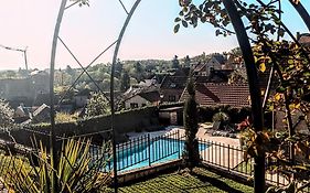 Le Clos de la Musardise - Gîtes de Charme avec Piscine Chauffée