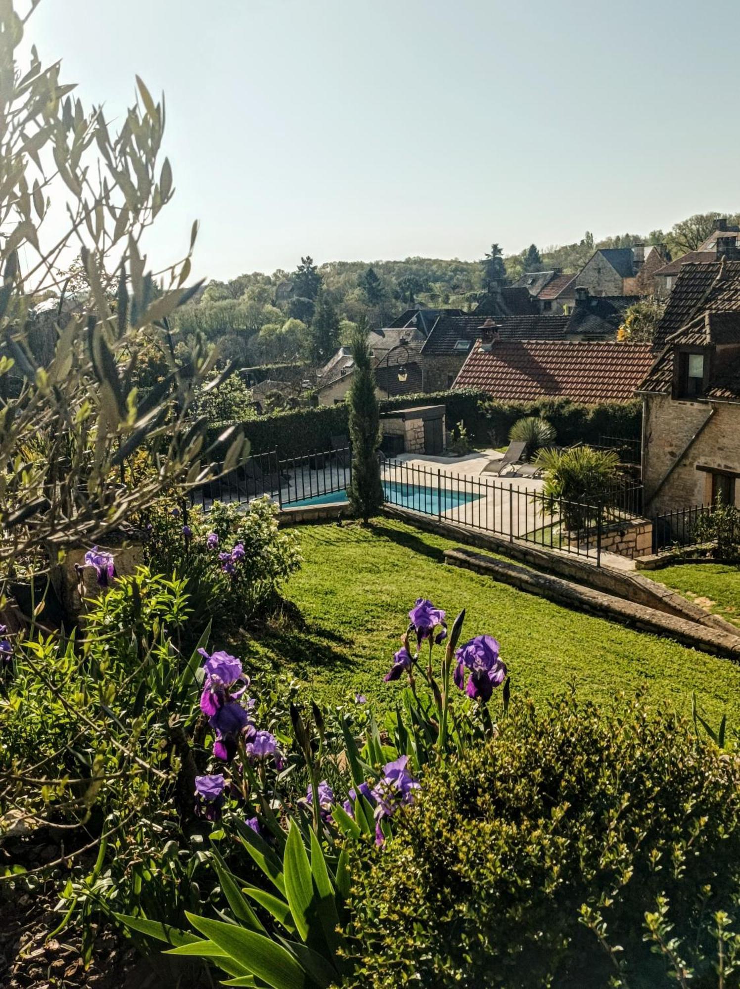 Le Clos de la Musardise - Gîtes de Charme avec Piscine Chauffée Salignac Eyvigues Extérieur photo